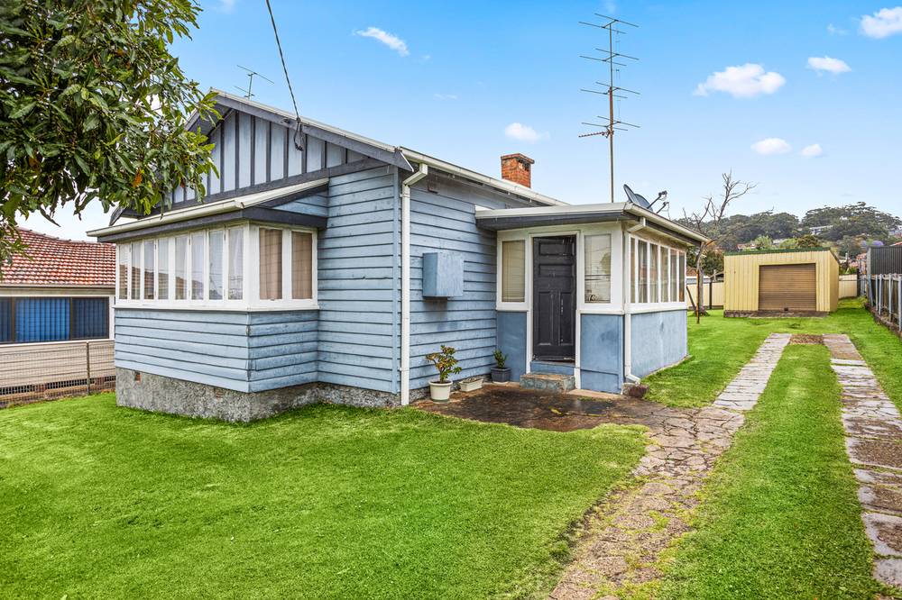 74 Gladstone Avenue, WOLLONGONG, NSW 2500