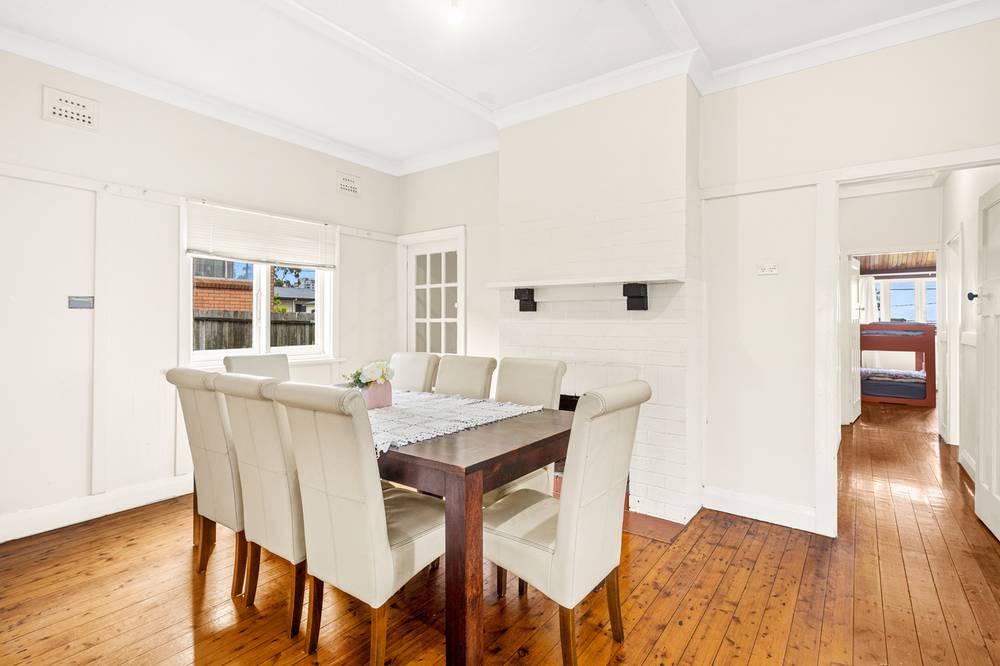74 Gladstone Avenue, WOLLONGONG, NSW 2500