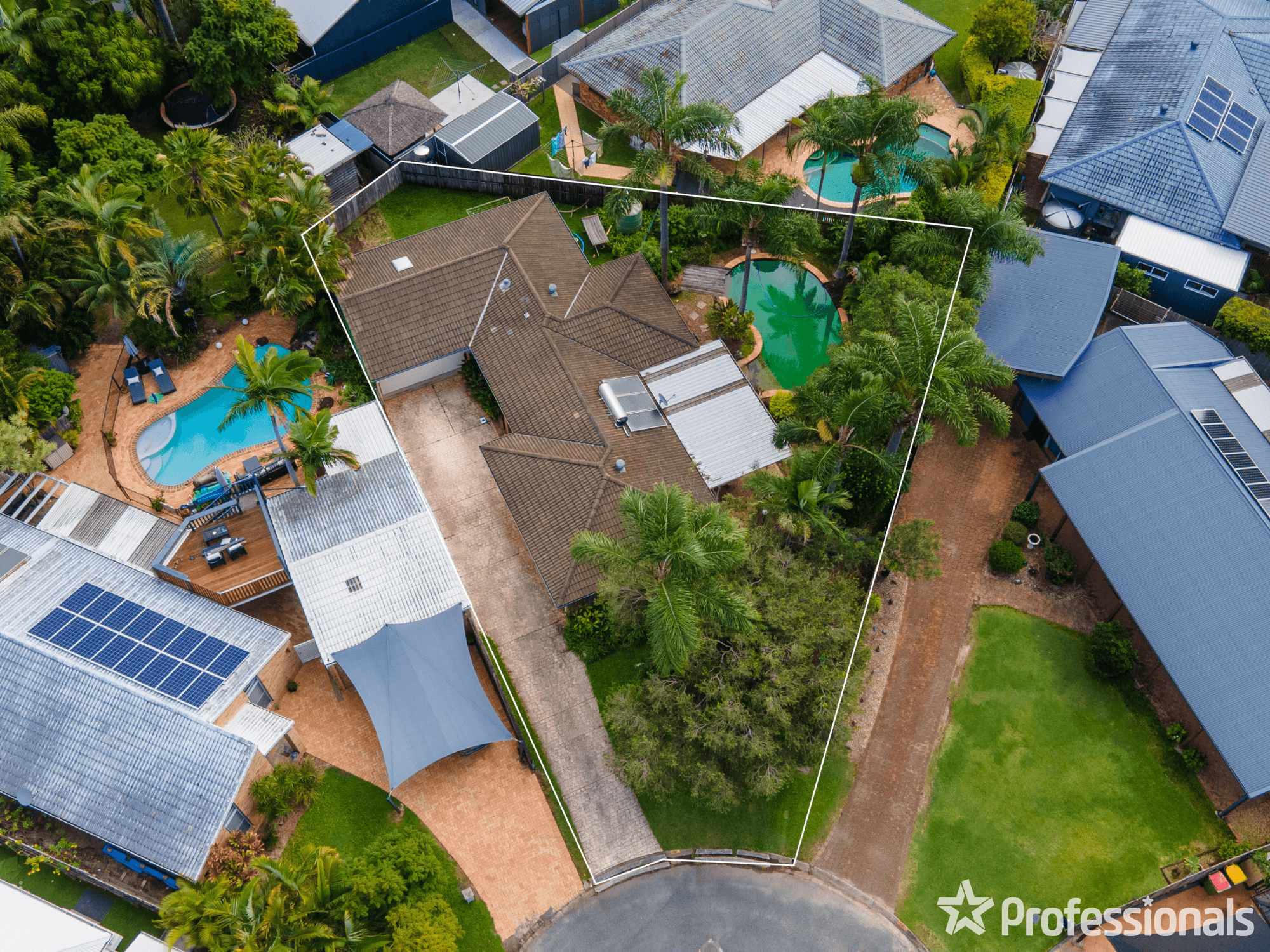 6 Swan Place, BURLEIGH WATERS, QLD 4220