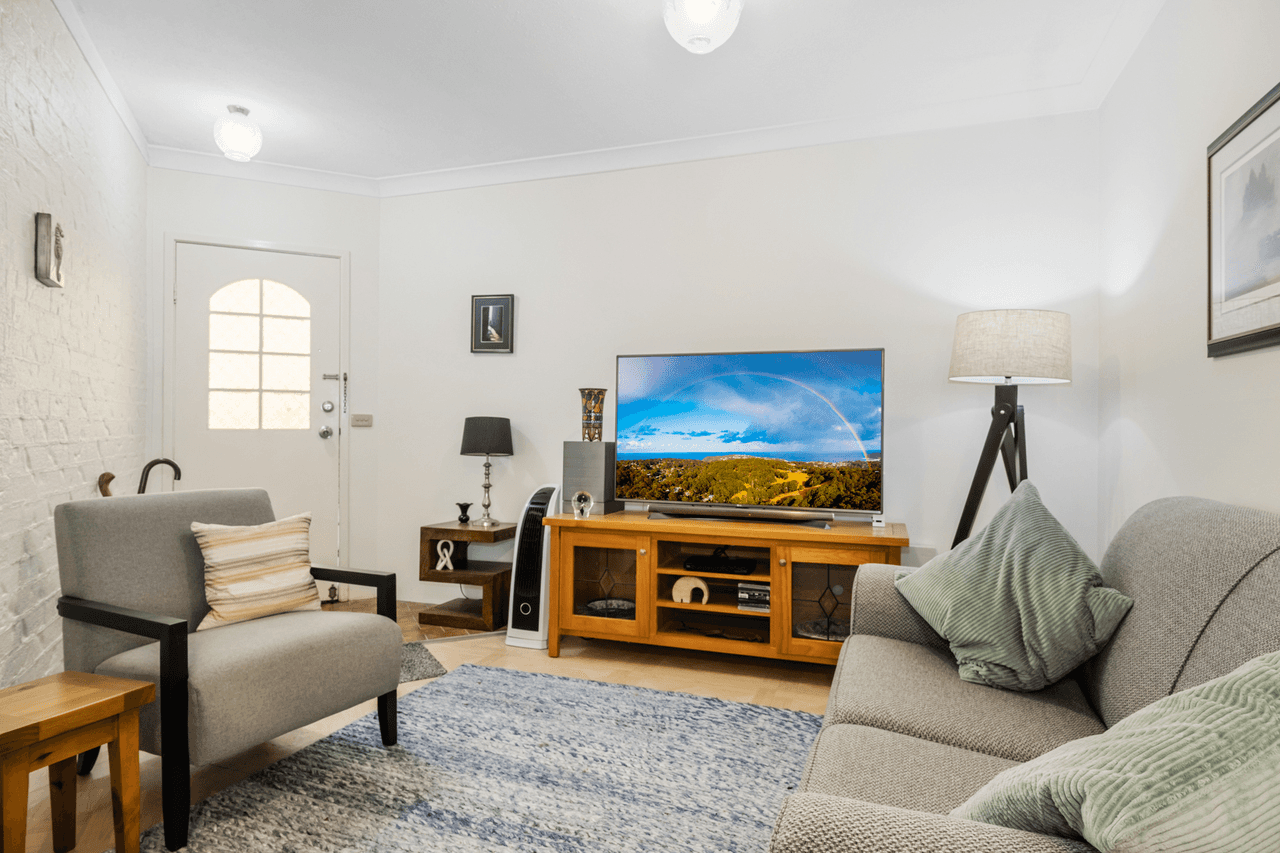 176/15  Lorraine Avenue, BERKELEY VALE, NSW 2261