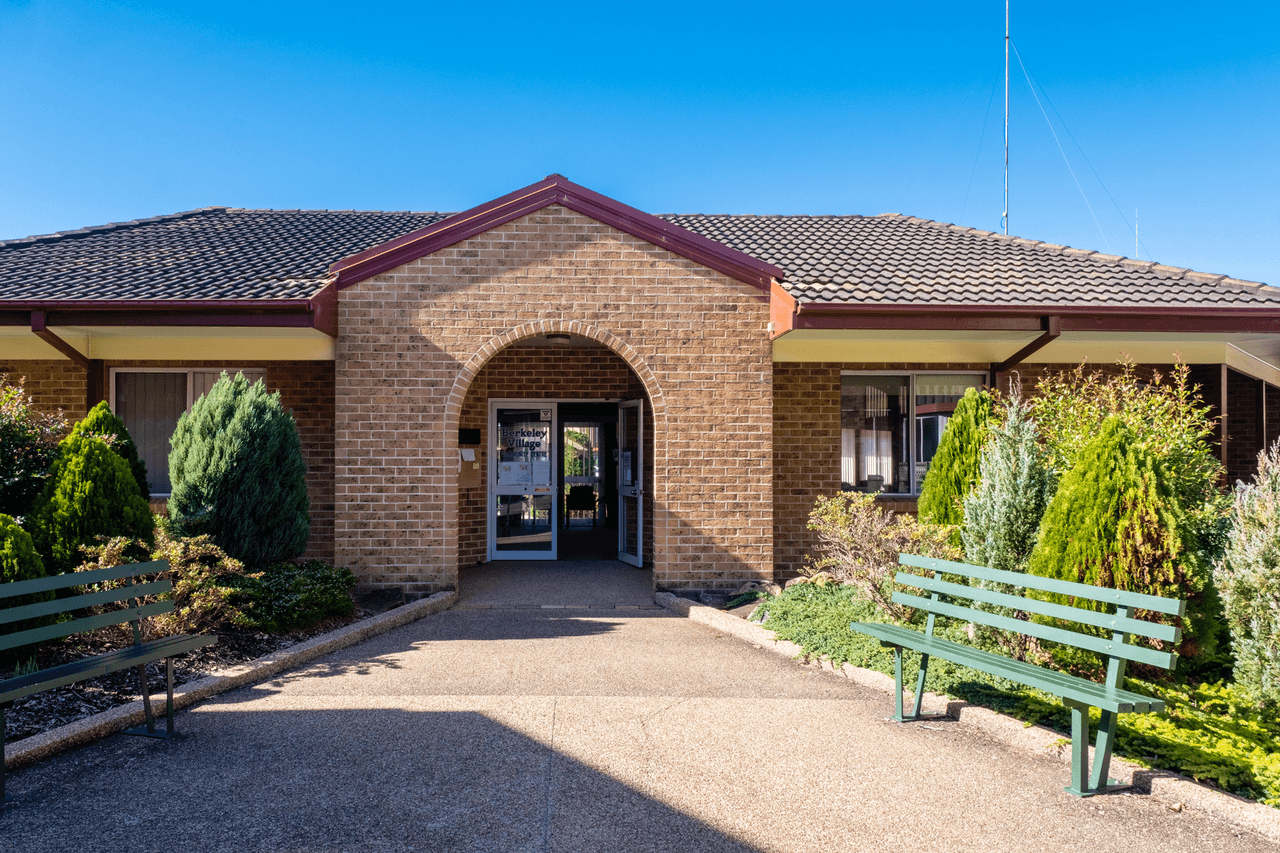 176/15  Lorraine Avenue, BERKELEY VALE, NSW 2261