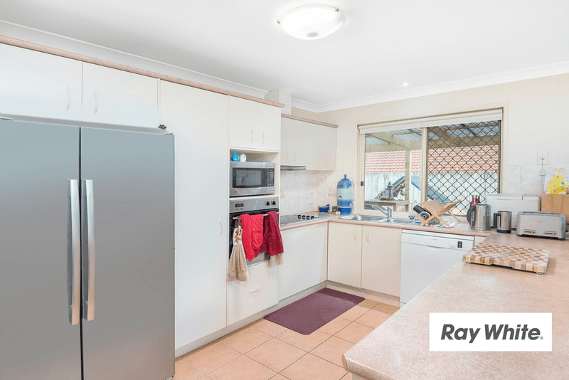 16 Belmore Crescent, FOREST LAKE, QLD 4078