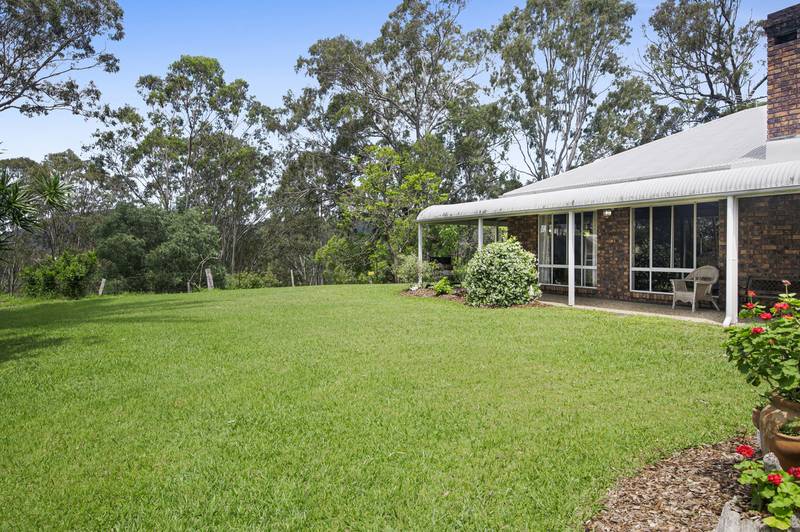 121 Oatlands Court, WIGHTS MOUNTAIN, QLD 4520