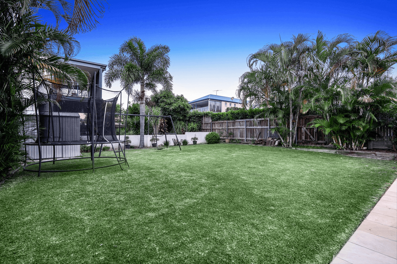 25 Wolsey Parade, Wynnum, QLD 4178