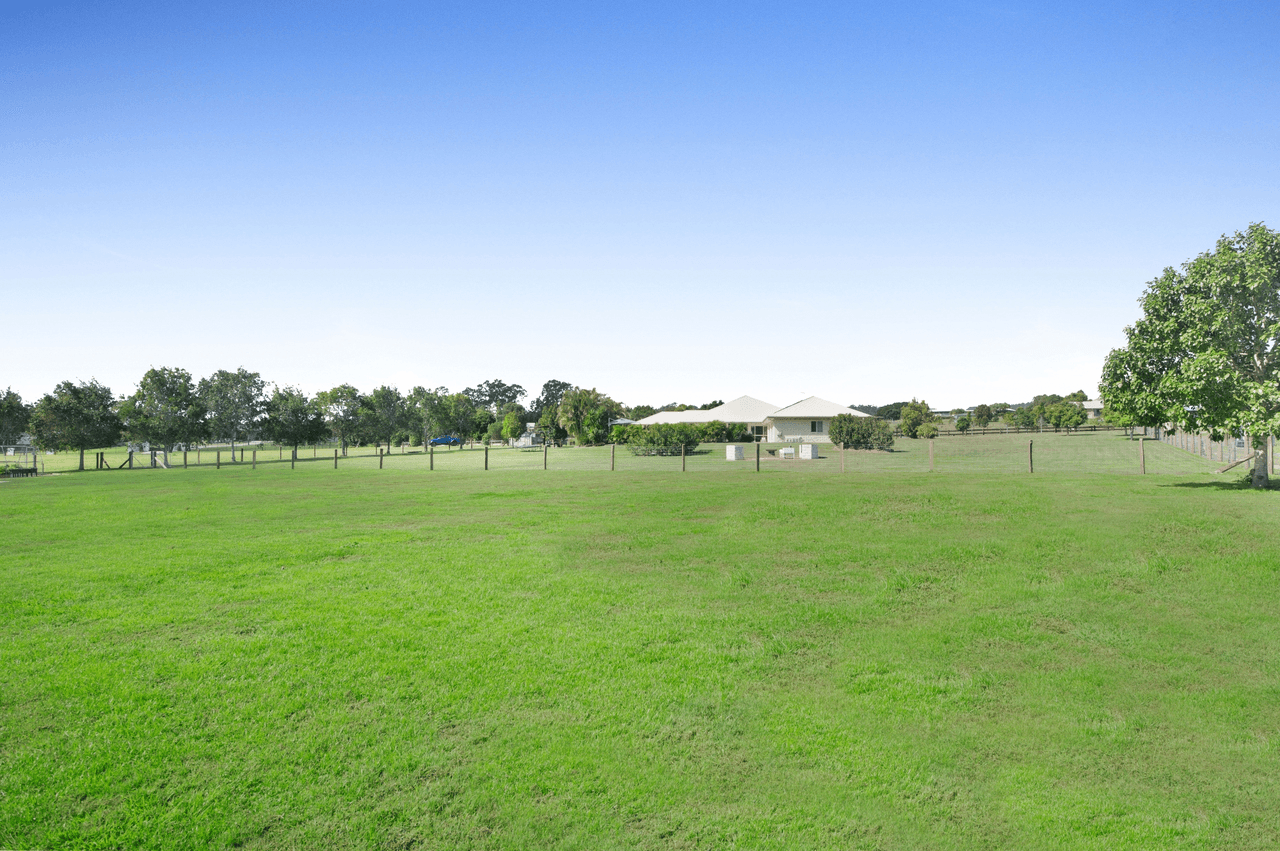 27  Ascot Crescent, SAMFORD VALLEY, QLD 4520