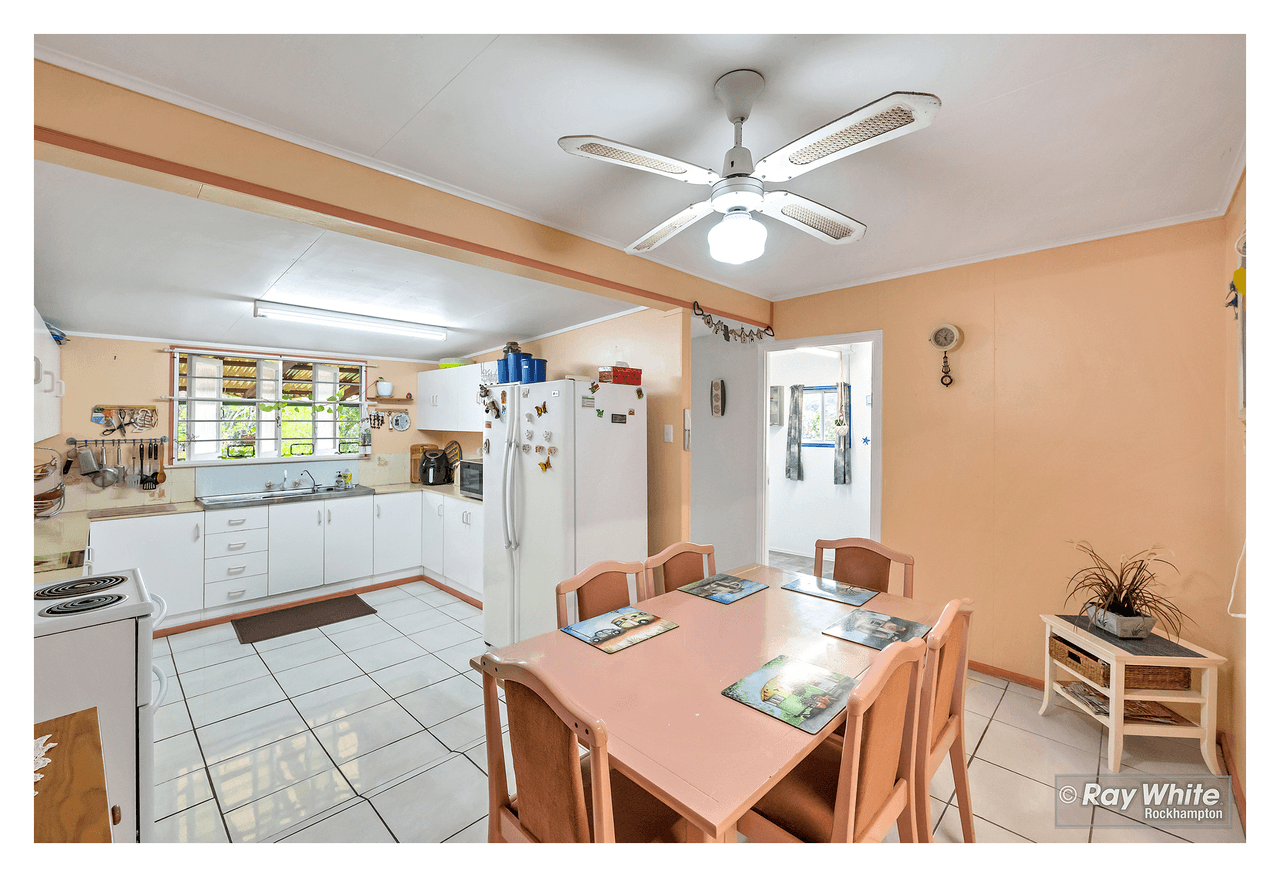 12 Queen Street, MOUNT MORGAN, QLD 4714