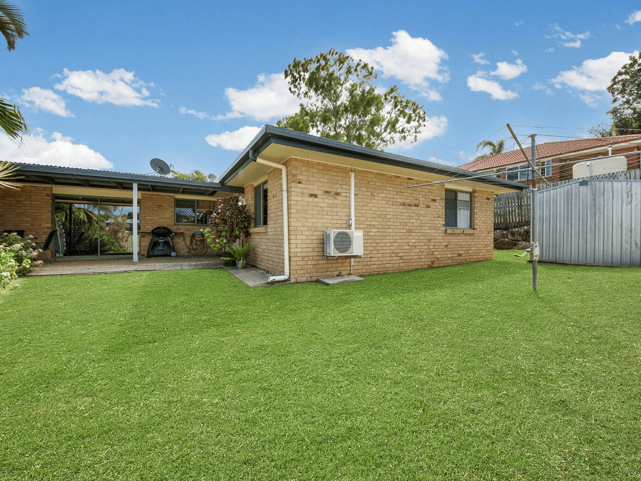 4 Ridge Close, TANNUM SANDS, QLD 4680