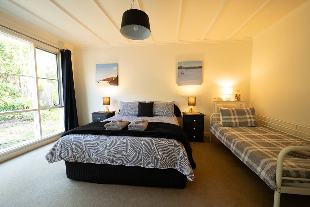 35 Maurice Avenue, MALLACOOTA, VIC 3892