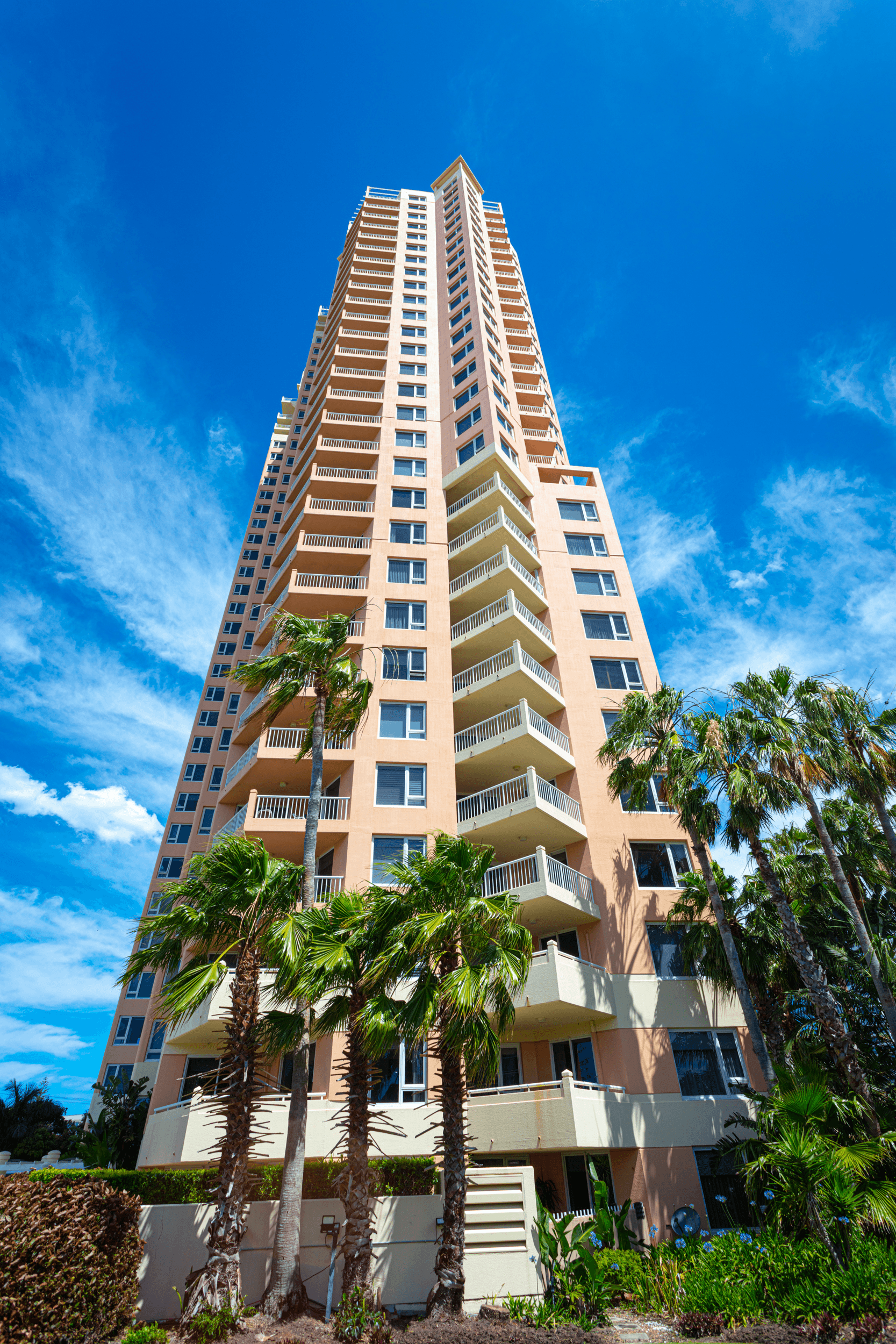 41/129 Surf Parade, BROADBEACH, QLD 4218