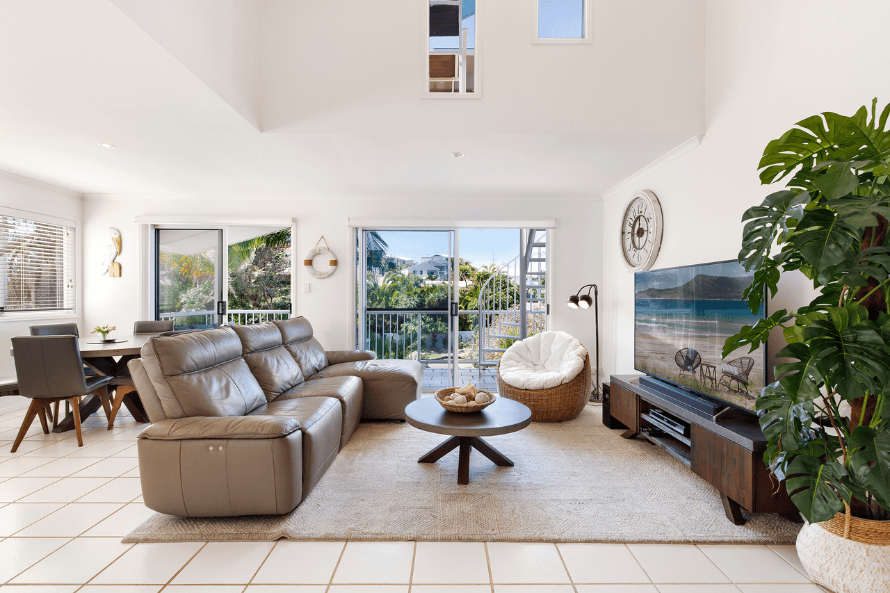 1/42 Ventura Street, Sunrise Beach, QLD 4567