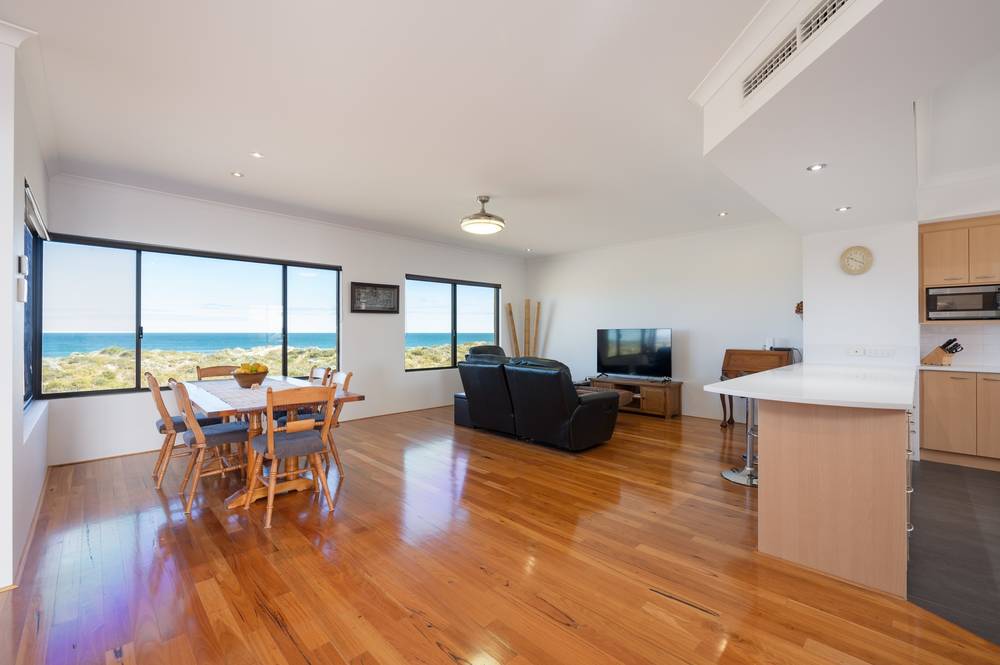 5 Abeona Parade, Madora Bay, WA 6210