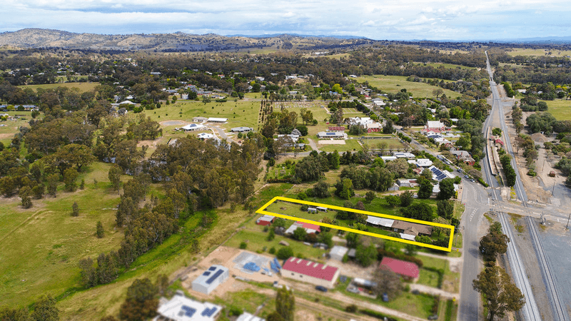 8 Longwood Road, AVENEL, VIC 3664