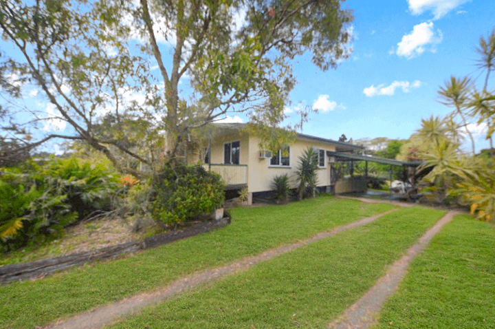 40 Acacia Street, GOONDI BEND, QLD 4860