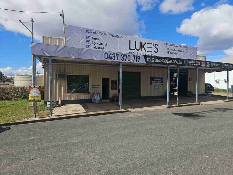 4-6 Moore Street, GOOMERI, QLD 4601