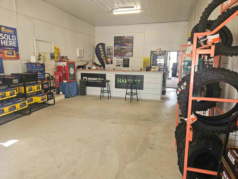 4-6 Moore Street, GOOMERI, QLD 4601