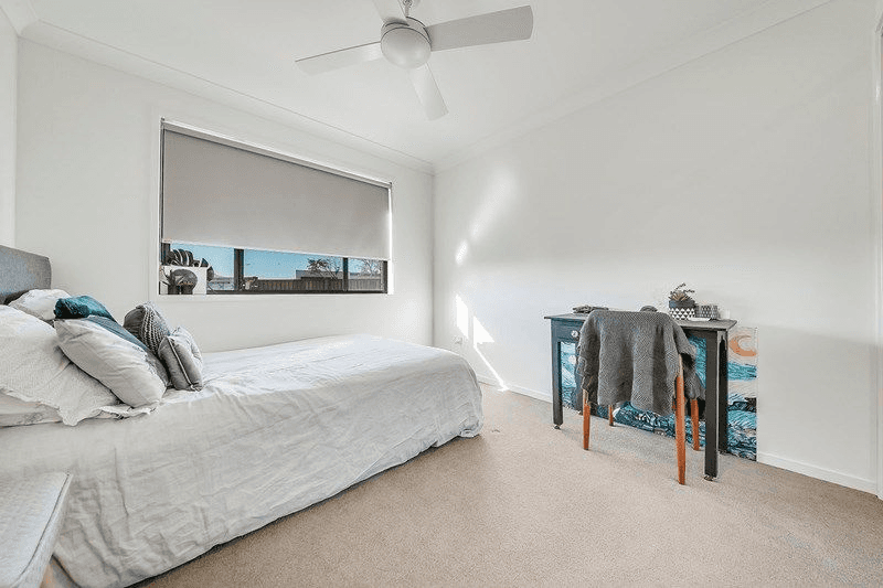 18 HOOP AVE, HIDDEN VALLEY, QLD 4703