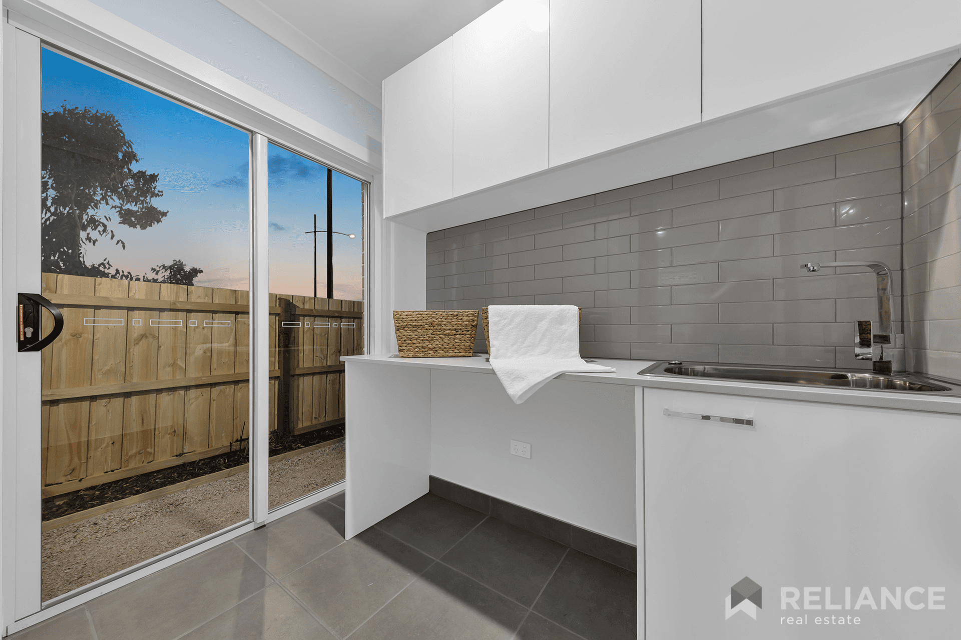 16 Louvre Road, Bonnie Brook, VIC 3335