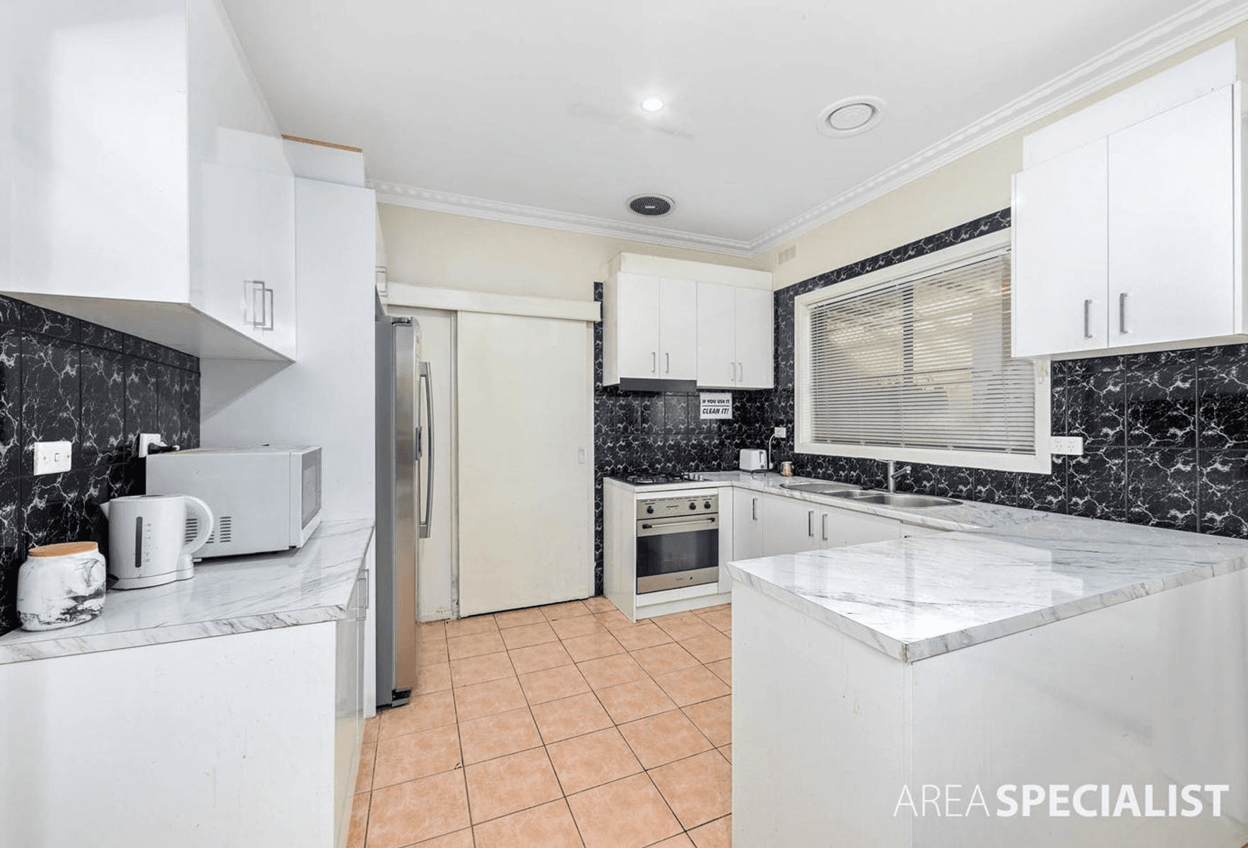 2F Emily Street, St Albans, VIC 3021