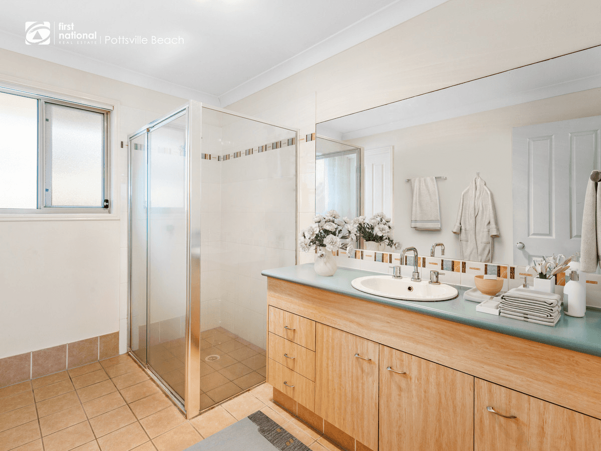 76 Sugar Glider Drive, Pottsville, NSW 2489