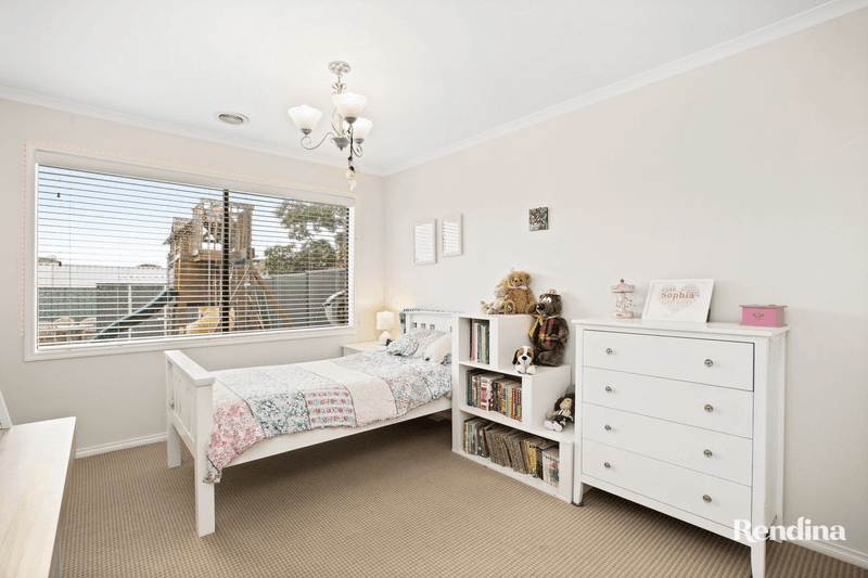 8 Camille Court, AVONDALE HEIGHTS, VIC 3034