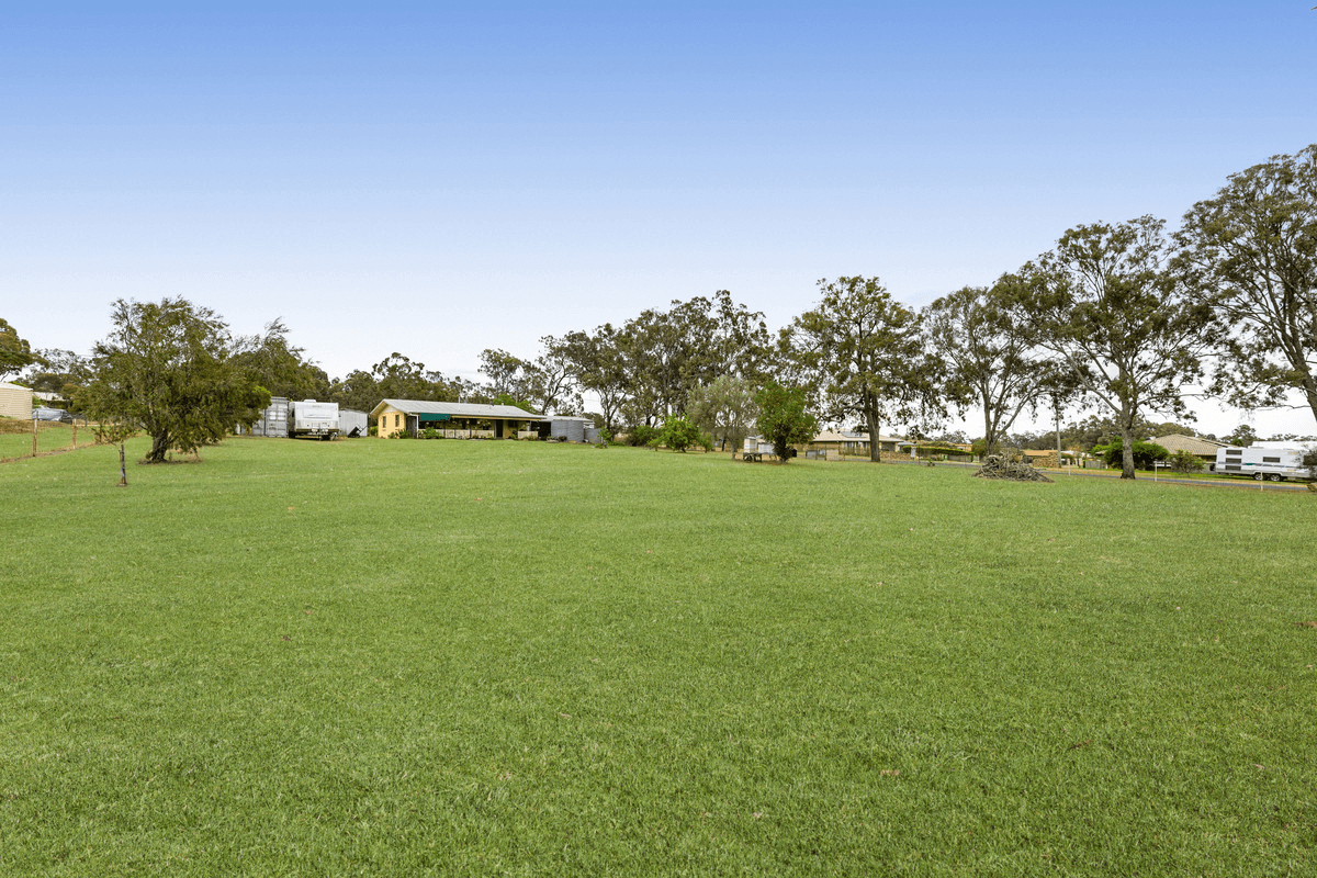 2 Skyview Street, Meringandan West, QLD 4352