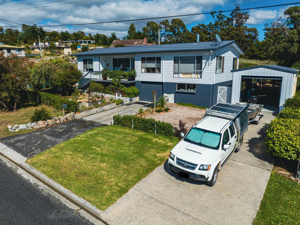 10 Halcyon Grove, ST HELENS, TAS 7216