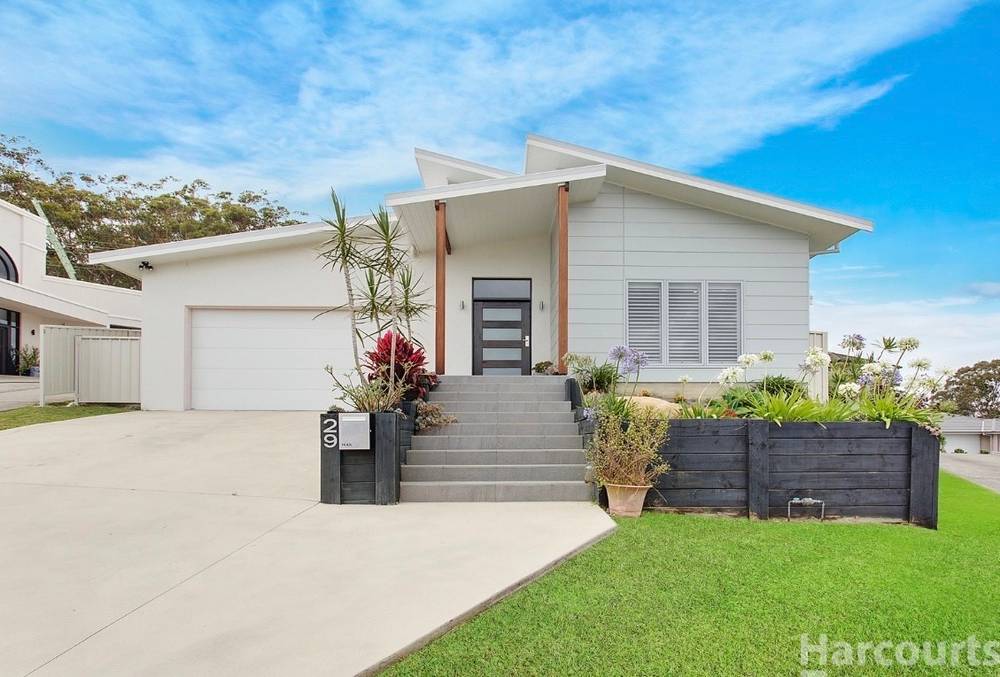 29 Dennis Crescent, South West Rocks, NSW 2431