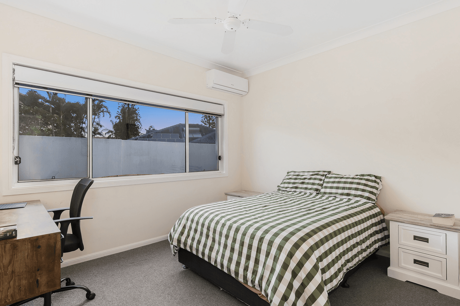 13 St Martin Place, Clear Island Waters, QLD 4226
