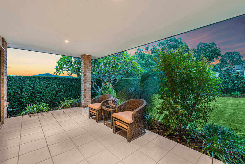 1 Siggies Place, UPPER COOMERA, QLD 4209