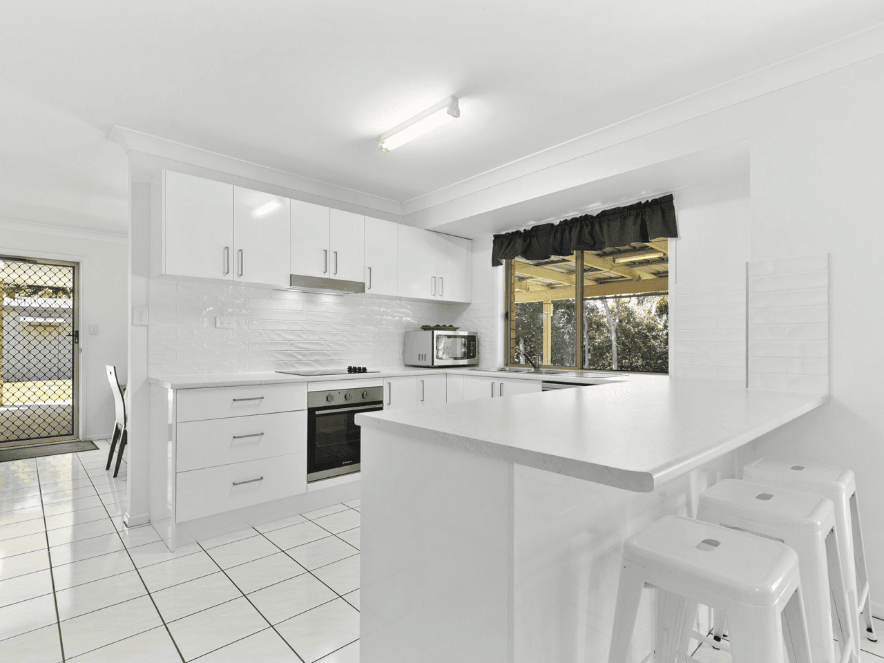 367-377 Bestmann Road, GODWIN BEACH, QLD 4511