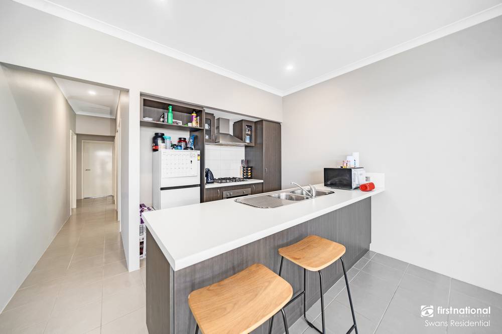 9 Yelnia Way, ELLENBROOK, WA 6069