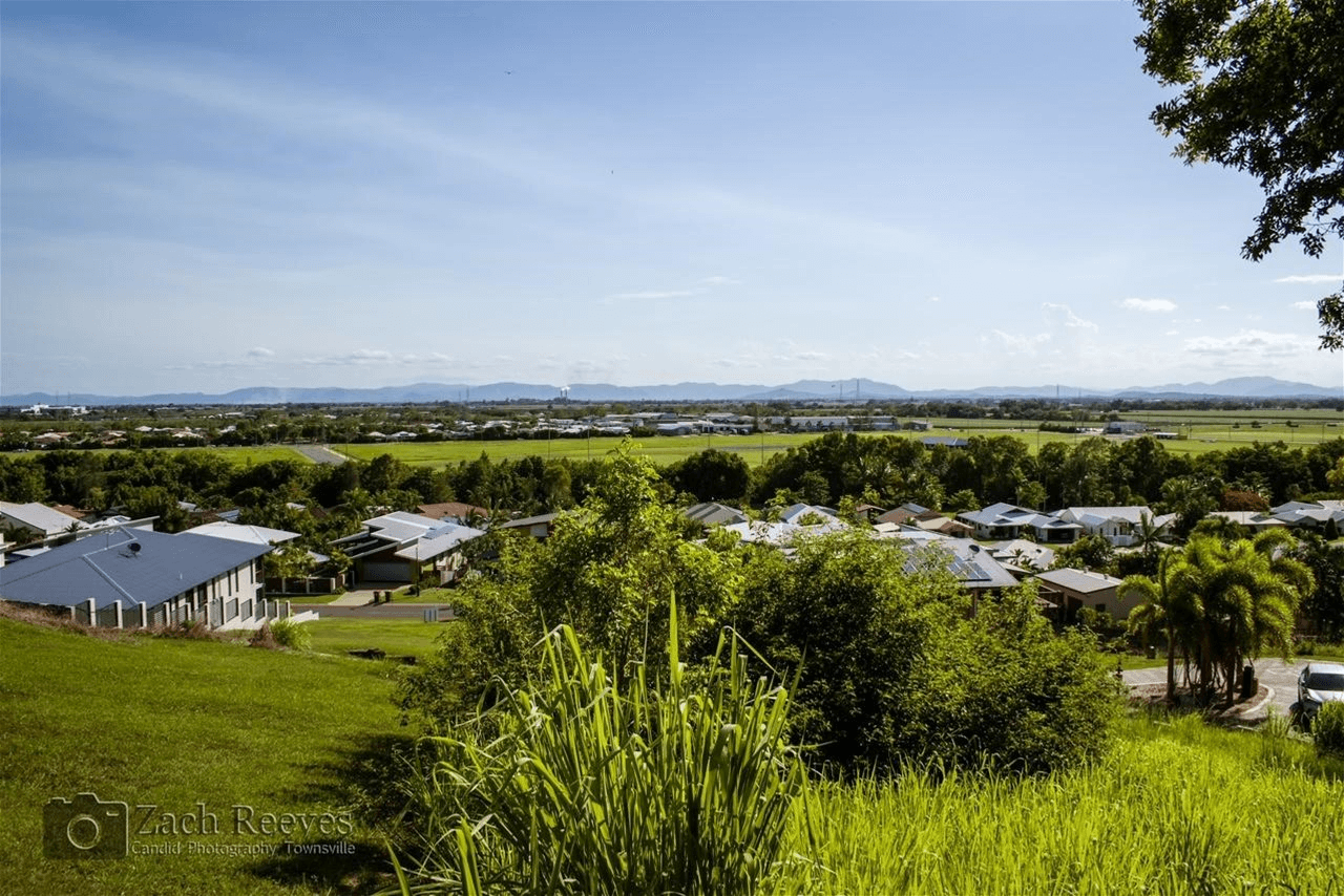 18 Stephanie Court, GLENELLA, QLD 4740
