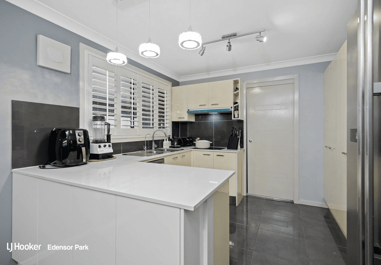 1 Bernard Place, EDENSOR PARK, NSW 2176