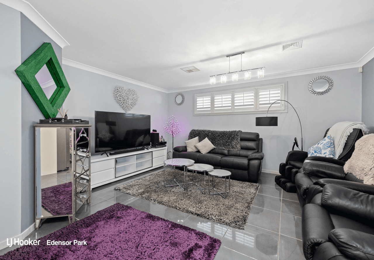 1 Bernard Place, EDENSOR PARK, NSW 2176
