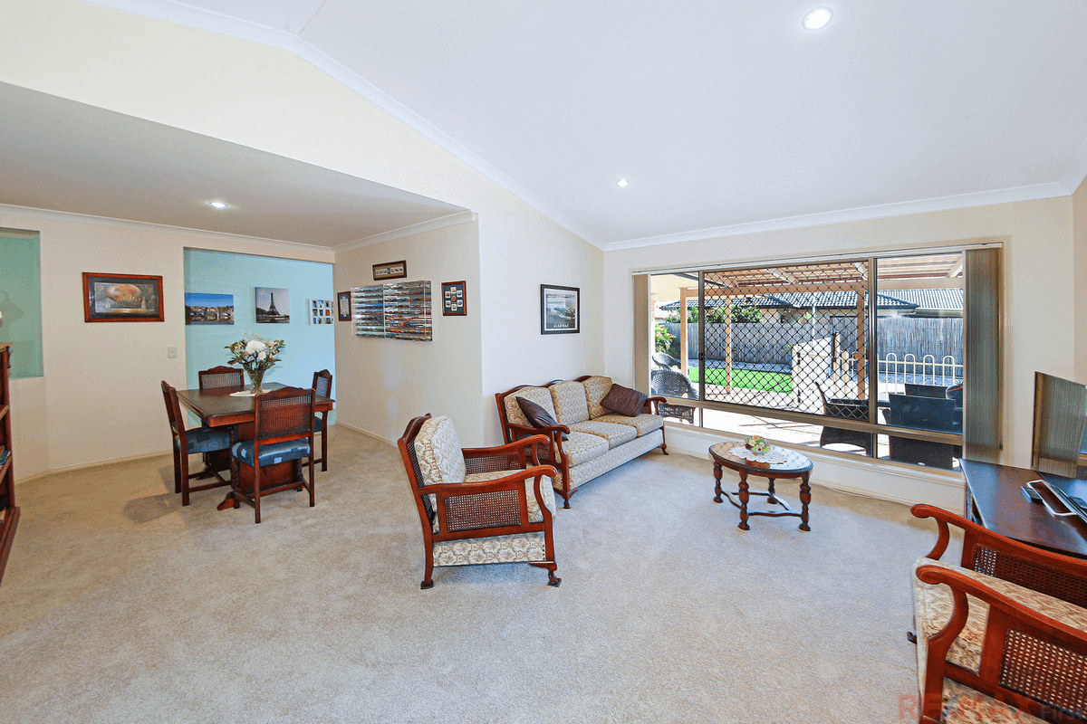 15 Firefly Street, Pelican Waters, QLD 4551