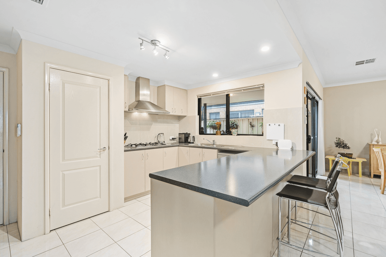 21 Otunic Way, MADELEY, WA 6065