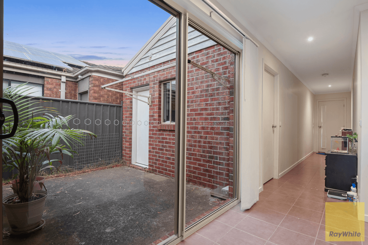 35 Rocky Gate Drive, TRUGANINA, VIC 3029