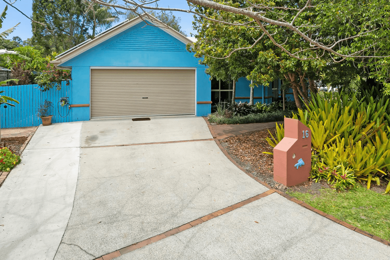 16 Heritage Drive, NOOSAVILLE, QLD 4566