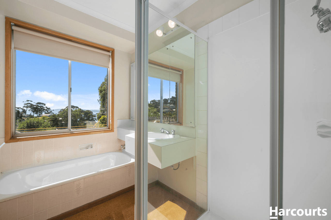 52 Mirramar Park, BLACKMANS BAY, TAS 7052