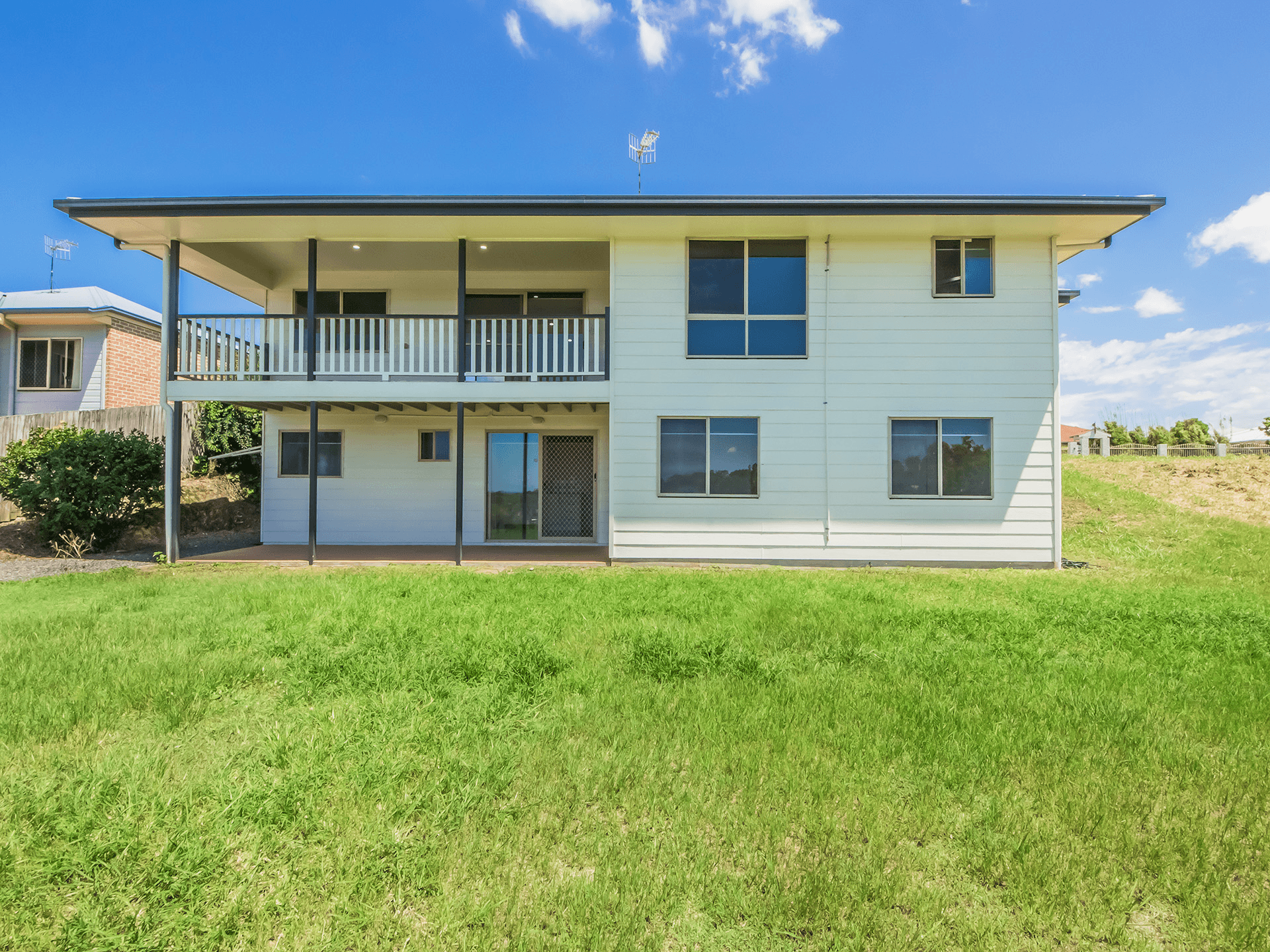 17 Sir Charles Holm Drive, Ormeau Hills, QLD 4208