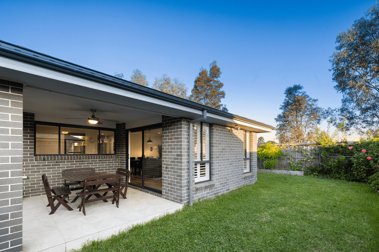 236 Ridgeline Drive, THE PONDS, NSW 2769