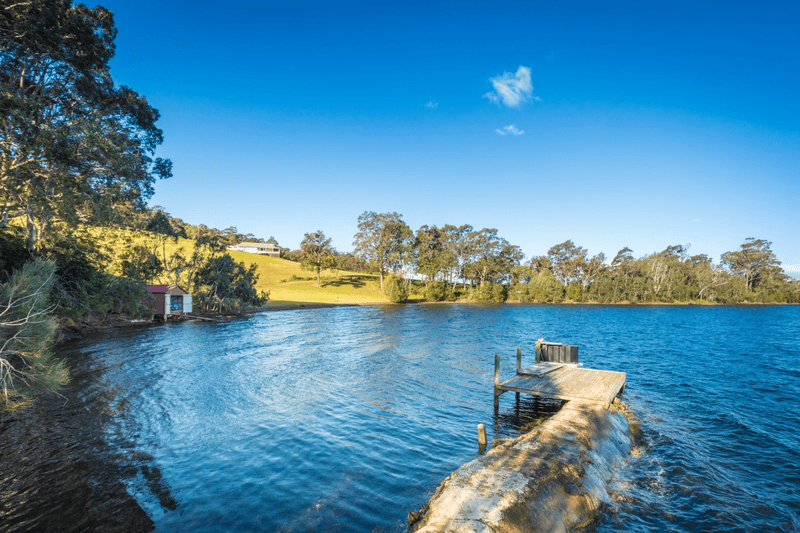 135 Riverview Road, Narooma, NSW 2546