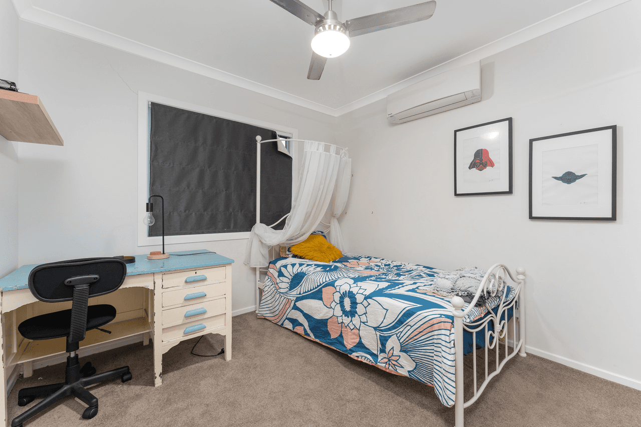 4  Doncaster Street, EMERALD, QLD 4720