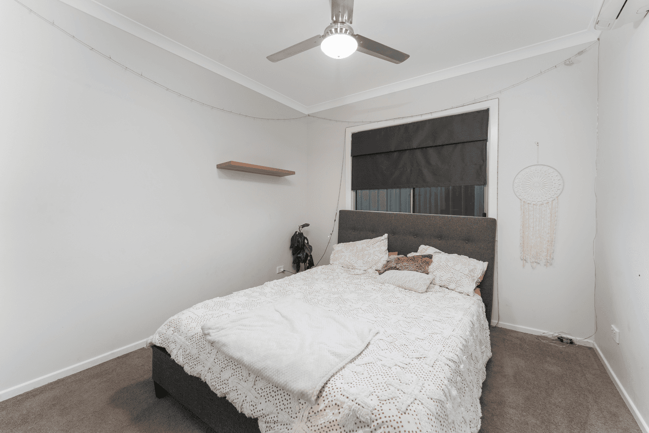 4  Doncaster Street, EMERALD, QLD 4720