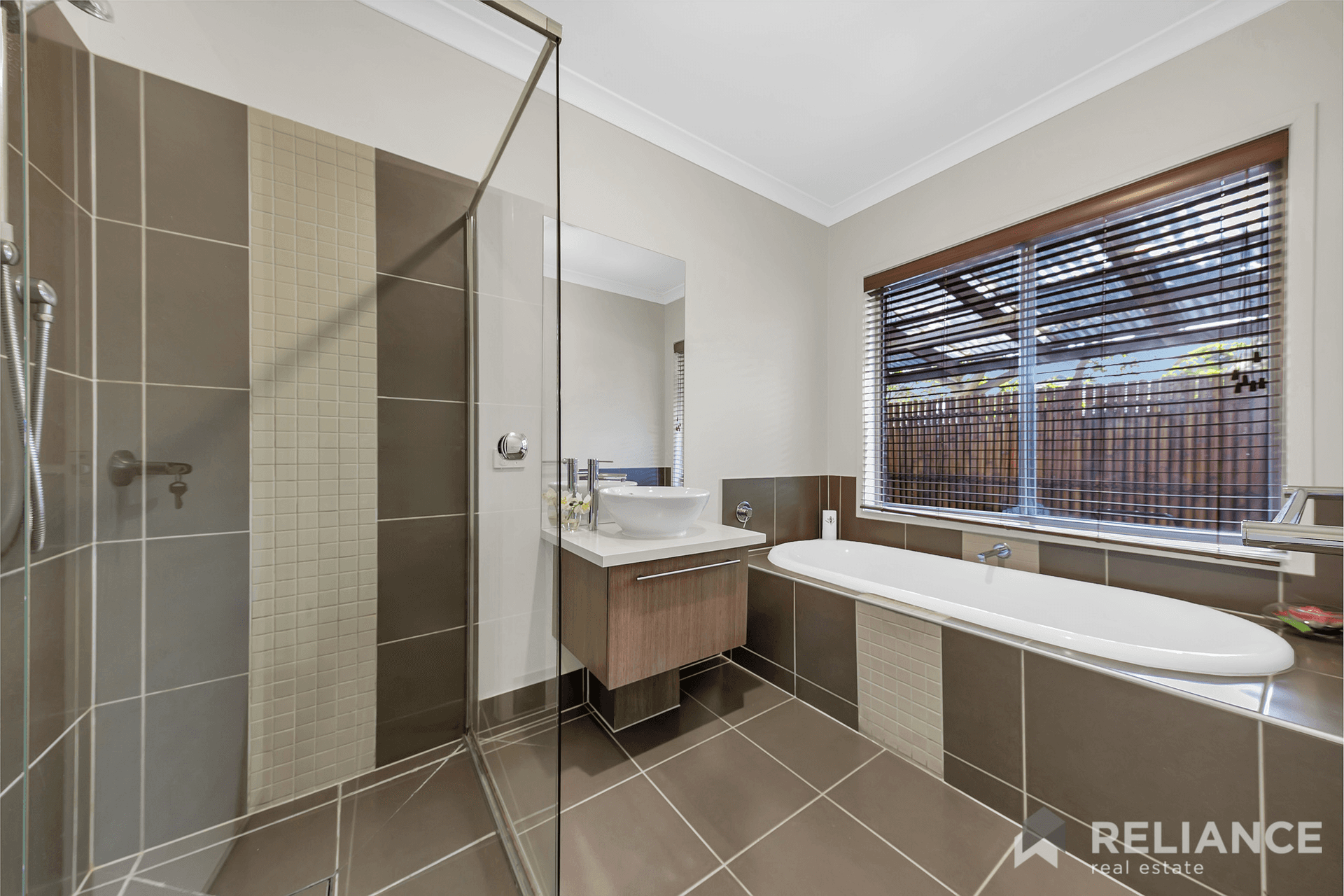 1 Condamine Terrace, Caroline Springs, VIC 3023