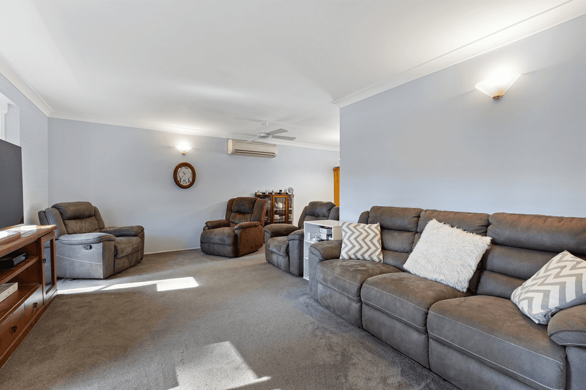 54 Coolnwynpin Way, CAPALABA, QLD 4157