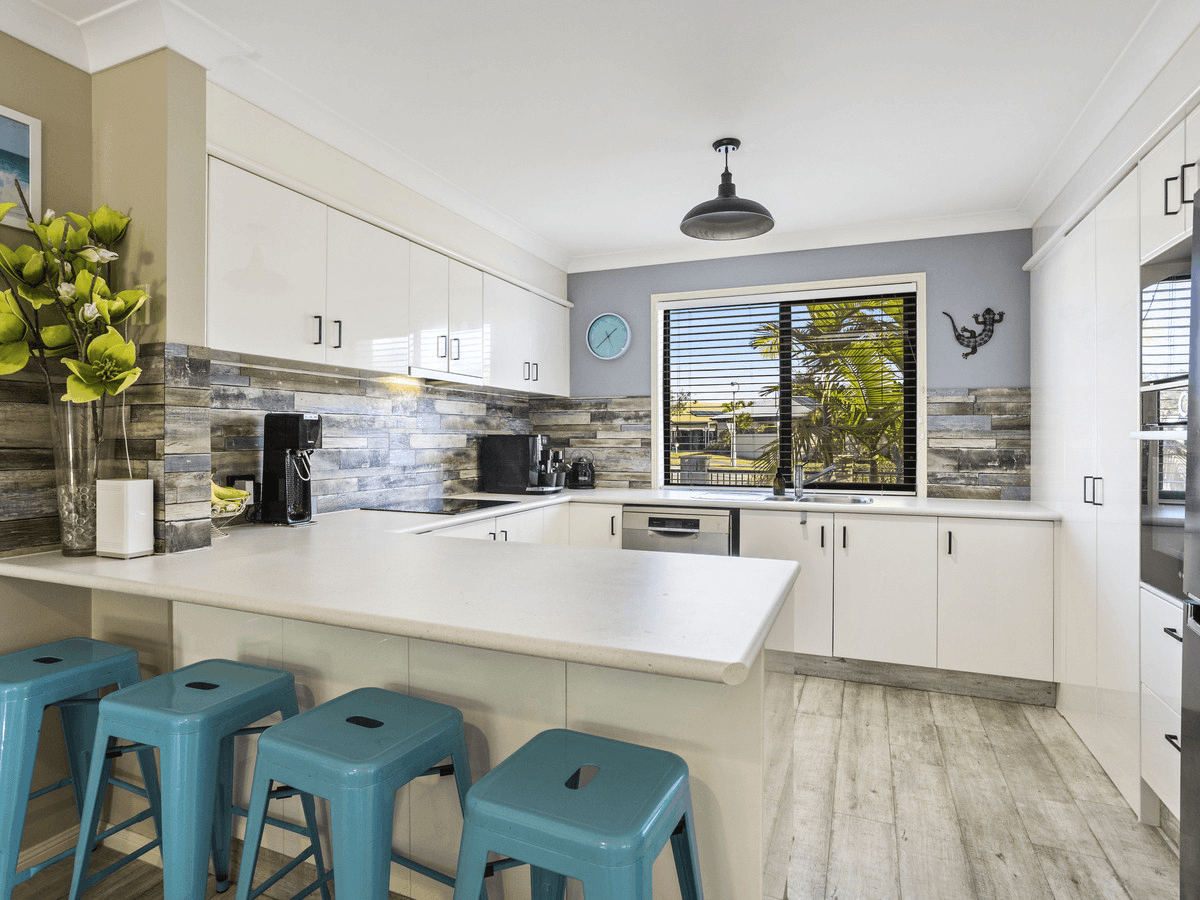 13 Jucara Avenue, Robina, QLD 4226