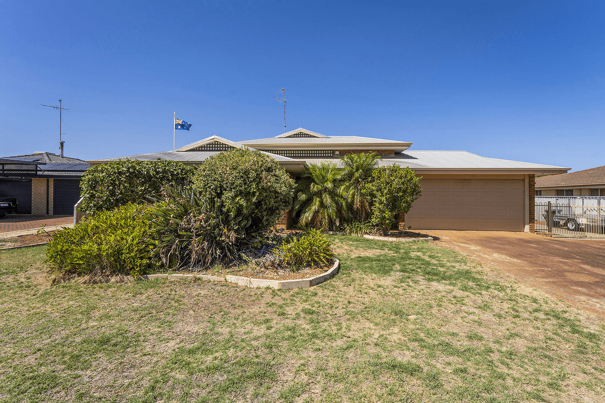 11 Regent Drive, Wannanup, WA 6210