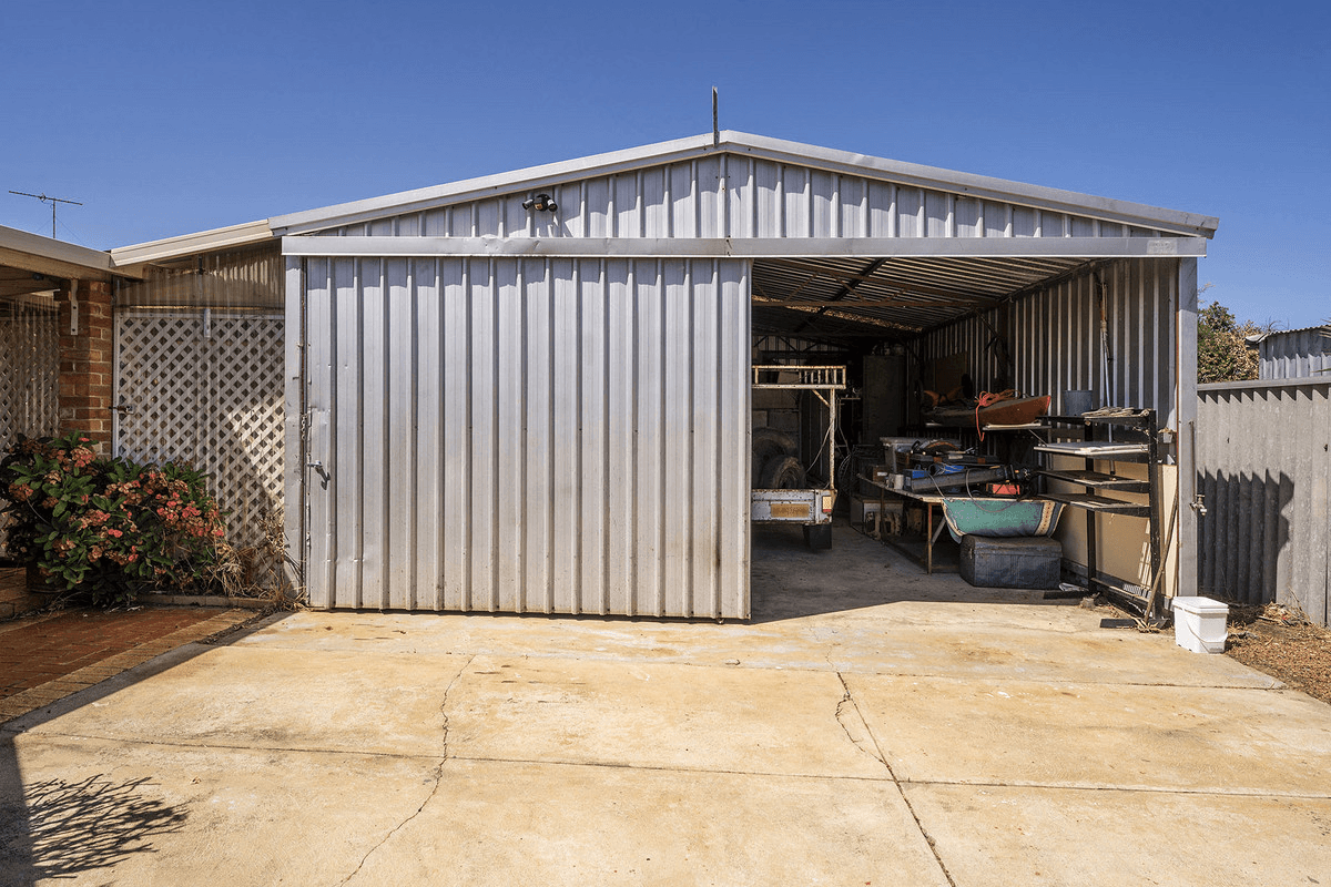 11 Regent Drive, Wannanup, WA 6210