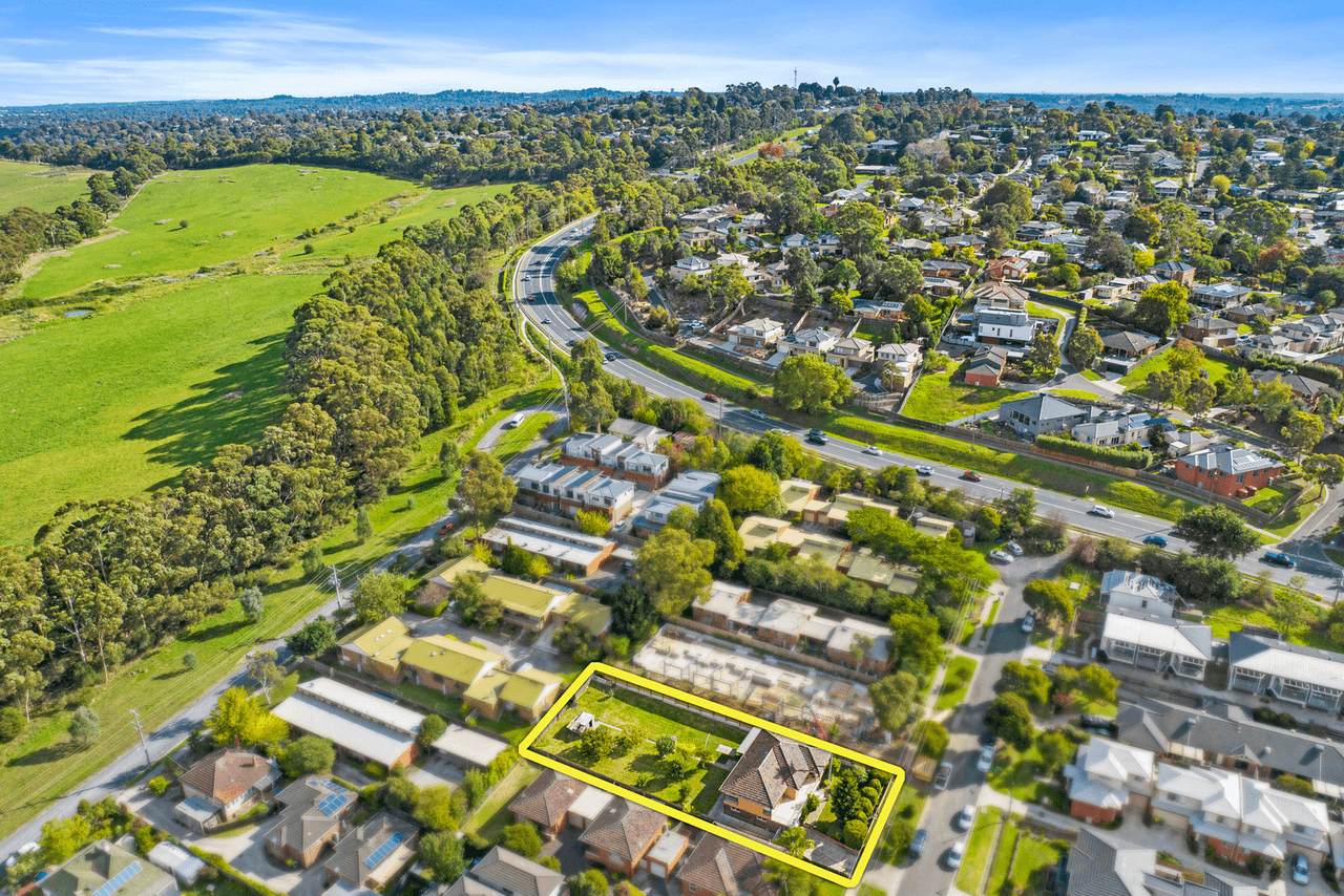 11 Nicholas Street, LILYDALE, VIC 3140